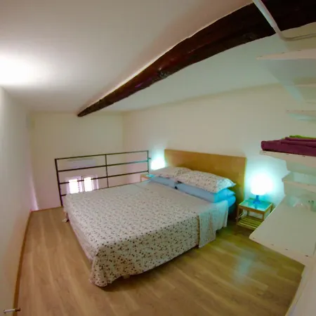 Al 22 Apartment
