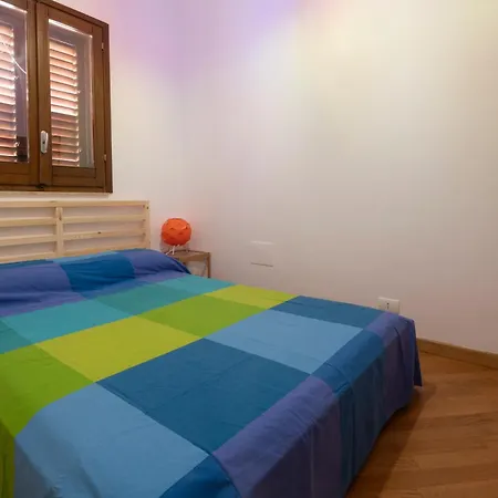Al 22 Apartment *