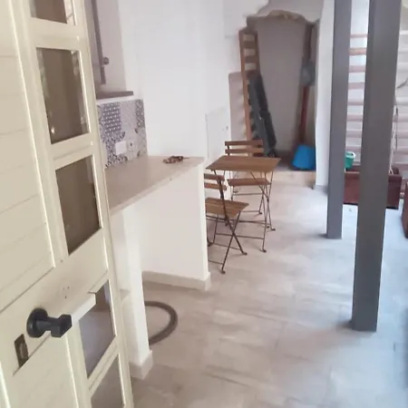 Al 22 Apartment *
